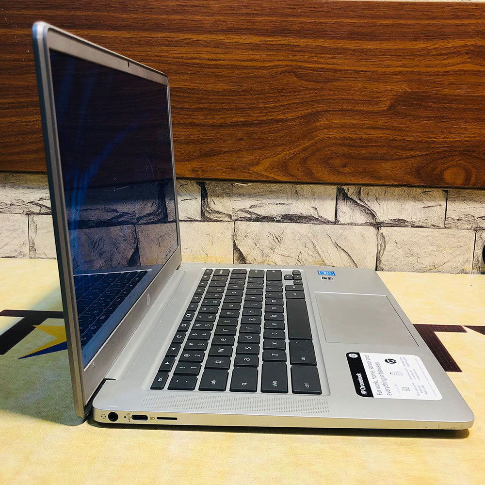 HP® 14" Chromebook - Intel Processor - 4GB RAM - 64GB Flash Storage (Silver) - NEW | RAZZASH
